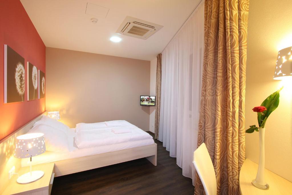 Hotel Gol Garni Όλομουτς Δωμάτιο φωτογραφία